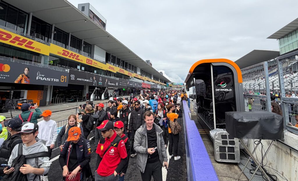 木曜ピットウォーク